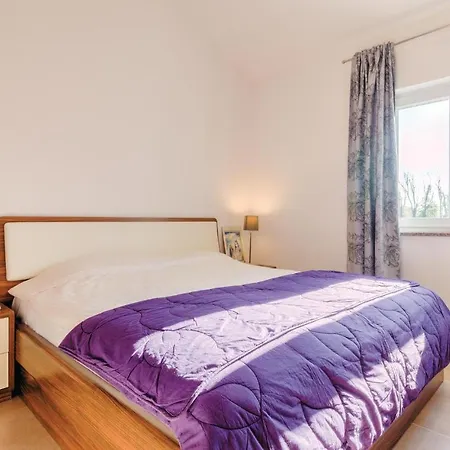 Two-bedroom In Vakantiehuis Valtura