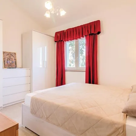 Vakantiehuis Two-bedroom In Valtura